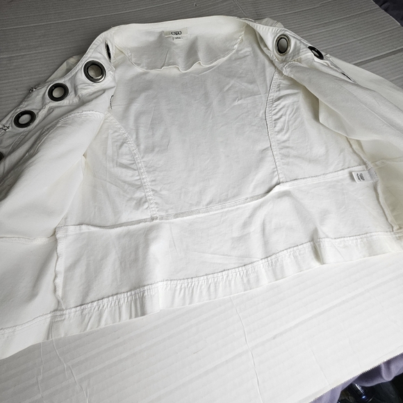 CATO Women Button Holes White and Black Crop Jacket Size Large - Picture 3 of 9